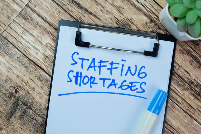 Overcoming the Workforce Shortage in Australian Warehouses with Automation